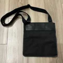 フェラガモ　ショルダーバッグ