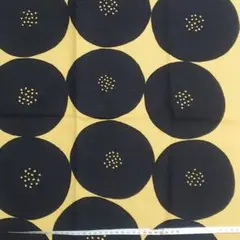 1枚のみ　おおきなあんぱん　生地　はぎれ マディワークスMUDDY WORKS