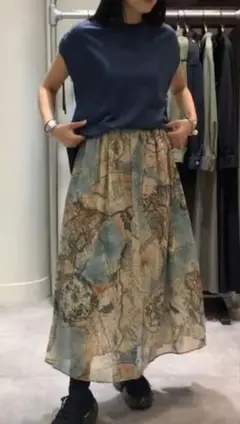 今期 ロイスクレヨン スカート