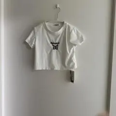 クロップド丈トップス