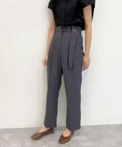 【美品】ローリーズファーム タックパンツ ベルト付き グレー テーパードパンツ