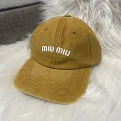 MIUMIU キャップ ベージュ マスタード ロゴ