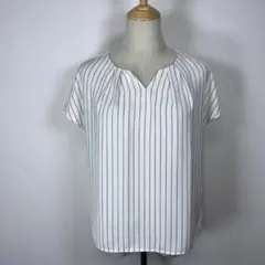 ★美品★ GLACIER グラシア 白と茶のストライプ半袖シャツ Vネック M