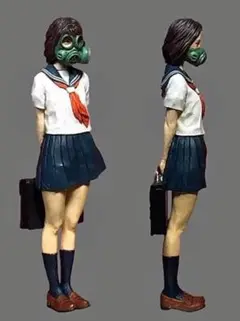 1/35 ガスマスクを着けた女子高生 未塗装 レジン 組み立て フィギュア