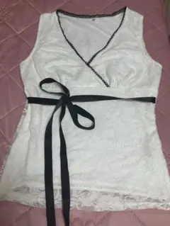 ホワイトレースタンクトップ