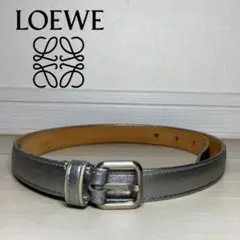 LOEWE レザー製レディースベルト 銀色