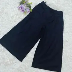自由区　ブラック ガウチョパンツ　ワイドパンツ　ウール100%
