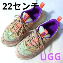 UGG　箱付ダッドスニーカー　CALLE LACE 22cm