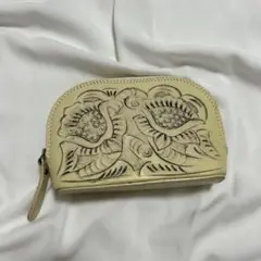 カービングトライブス ポーチ