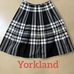 美品　Yorkland チェックスカート