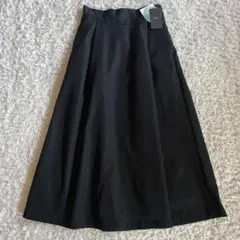 【URBAN RESEARCH 】タグ付き　タックフレアロングスカート　ブラック
