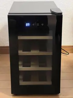 【福田一博】 ワインセラー LED照明付き 8ボルト　BWC-008P 8ボトル BWC-008P | ワインセラー PlusQ（プラスキュー）公式サイト