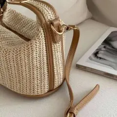 〇大人気❤️残りわずか ストローバッグ ベルト ハンドル お洒落 高見え カゴ