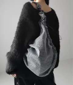ドローストリングラメシャーリングショルダーバッグ　2WAY
