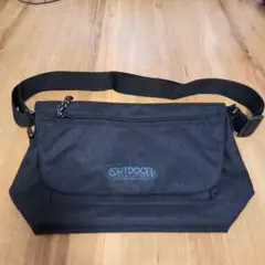OUTDOOR　メッセンジャーバッグ 黒 ナイロン ショルダーバッグ