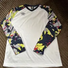 umbro 長袖シャツ Lサイズ ホワイト/マルチカラー