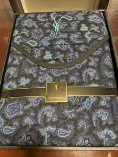 新品 イヴ・サンローラン　YSL こたつ上掛　未使用品 ※箱無しで発送