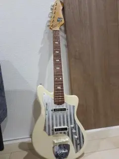 GUYATONE「LG-120T」　ビザールギター　ジャガー　ジャズマス GUYATONE「LG-120T」 ビザールギター ジャガー ジャズマス