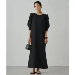 新品タグ付き　【Loungedress】パフUネックOP