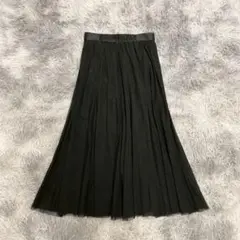未使用級『a.v.v』アーヴェヴェ　ロング丈スカート　黒　プリーツ　Aライン
