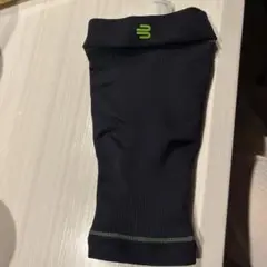 バスケ　膝サポーター　S 美品