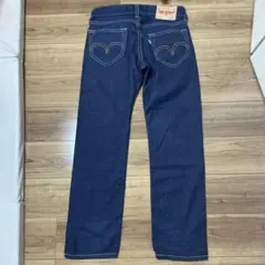 Item thumbnail for item 77723de4-28b5-4907-894d-63d2b06da33d
