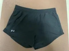 Under Armour 黒 ショートパンツ