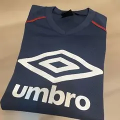umbro ネイビー Vネックシャツ M