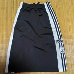 adidas タイトスカート 黒 Lサイズ