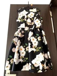 【美品】Chesty 人気❗ブラック花柄フラワープリント ワンピース サイズ1