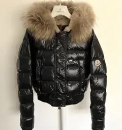 美品. MONCLER