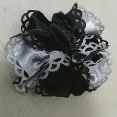 黒×シルバーグレー ■大きめシュシュ