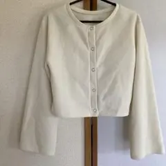 レトロガール・リブ編みクリーム色ボタン付きカーディガン