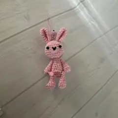 あみぐるみ　ピンクのウサギ　飴持ち