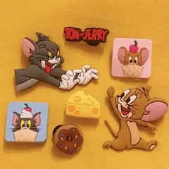 ジビッツチャーム　クロックスサンダルアクセサリー　トムとジェリー