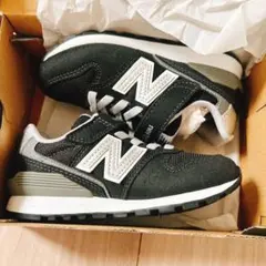 新品New Balance 996 ブラック/ホワイト キッズシューズ17センチ