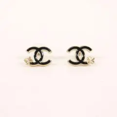 CHANEL クローバーピアス