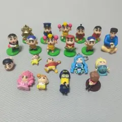 クレヨンシンチャン.フィギィア.その他セット✨