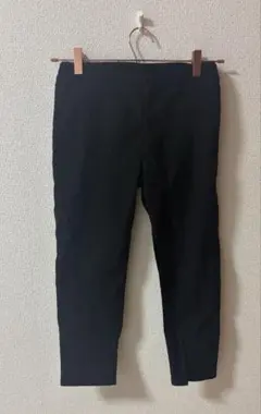 ブラック スキニーパンツ