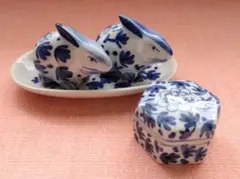卓上調味入れ　ペアうさぎと蓋付き六角容器　陶器