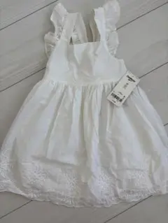 新品⭐︎OshKosh 2T ホワイトワンピース