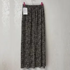 【新品未使用】Lutique ロングプリーツスカート　ヒョウ柄　M レオパード
