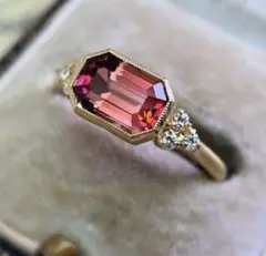 Item thumbnail for item a2819692-d8f9-4718-9bfb-6a1e559a3146