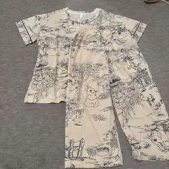 新品　ウサギ柄　セットアップ　パジャマセット Mサイズ
