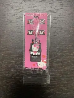 新品　ハローキティ　くまモン　コラボストラップ