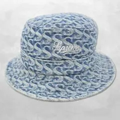 Item thumbnail for item 18909602-1512-490e-bb3e-e4d681aa443b