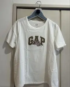 美品　GAP 刺繍　オーガニックコットン Tシャツ Mサイズ　桜　ホワイト