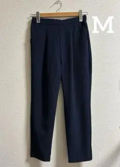 スクロール ＊ ネイビー タック入りパンツ