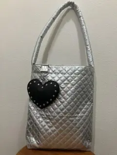 SALE！passion シルバーキルトHeartチャーム付きトートバッグ