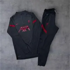 Item thumbnail for item a7606237-4638-4c24-a6e4-98c3efcf0f89